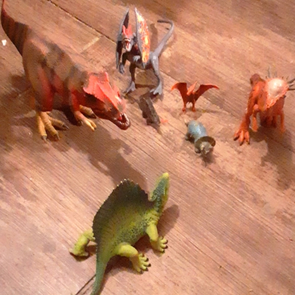 Dinosaur Winter Hat and 6 Dinosaur Toy Bundle - Picture 3 of 12